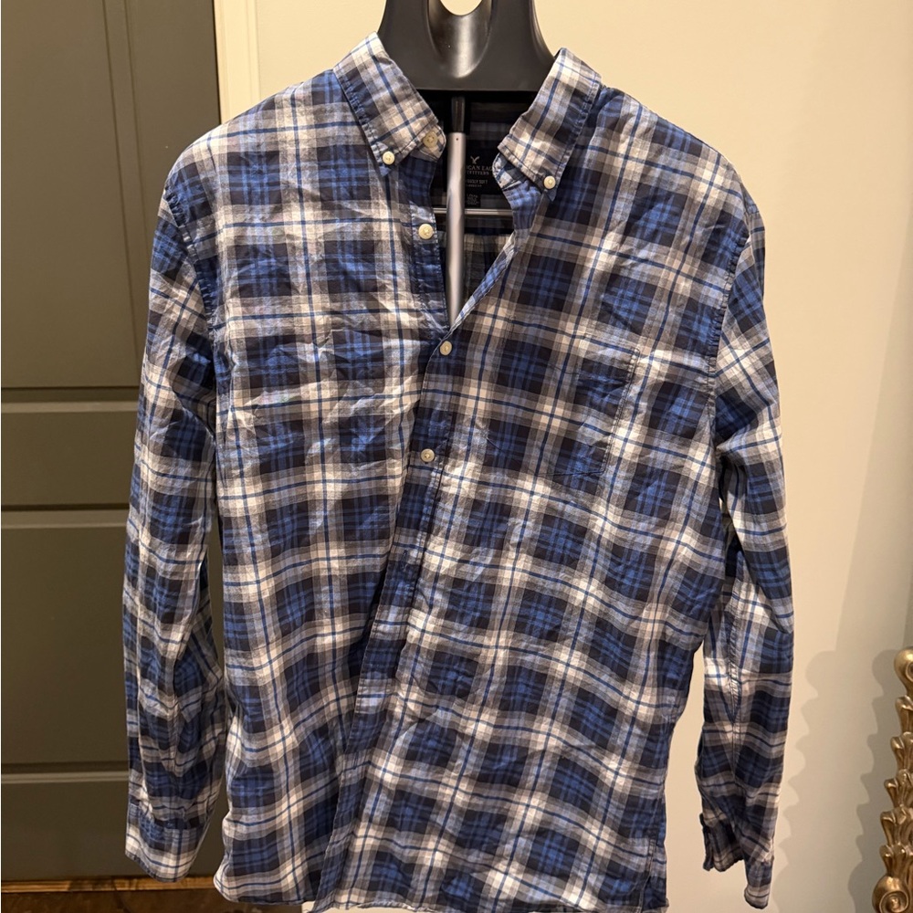 American Eagle Outfitters Blue and White Plaid Shirt Size Large